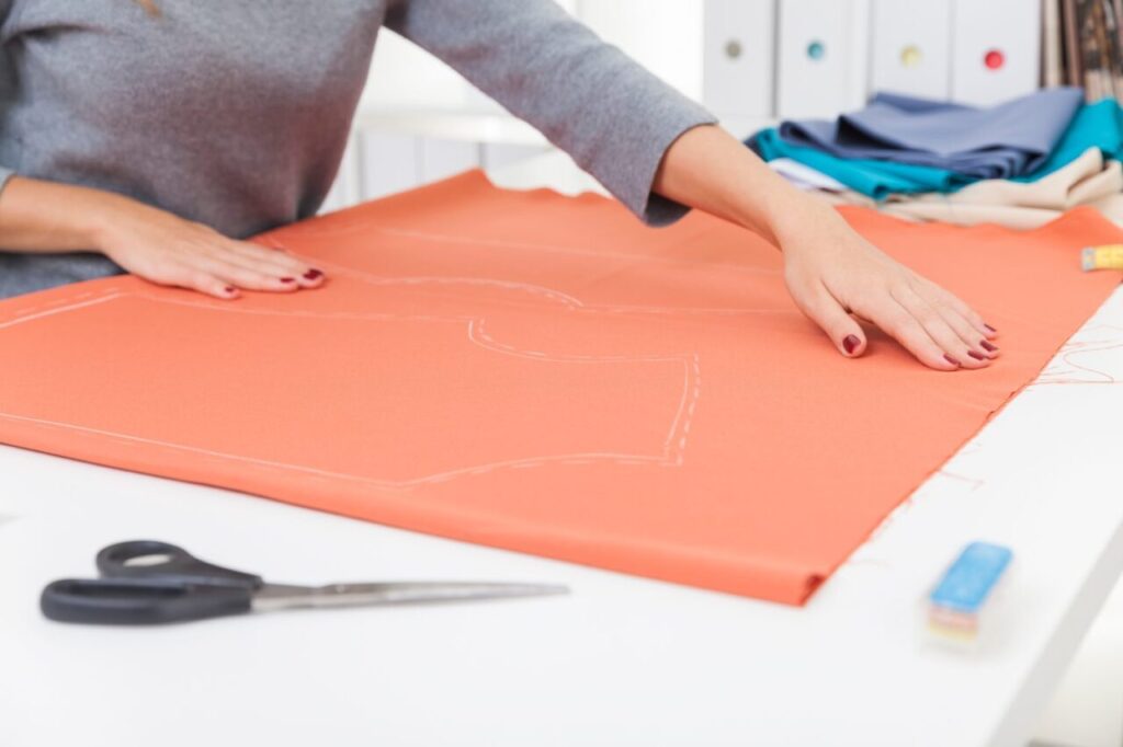 Tuto couture vêtement : réussir un premier modèle femme à sa taille